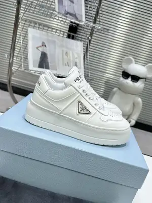 סניקרס פראדה Prada