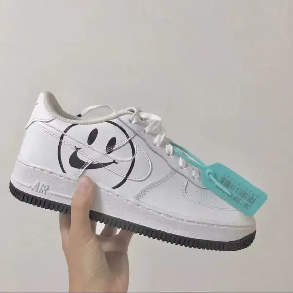נעלי סניקרס נייקי Nike Air Force