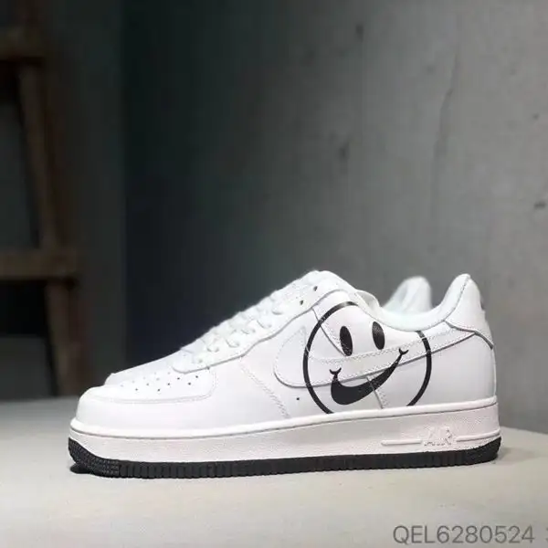נעלי סניקרס נייקי Nike Air Force