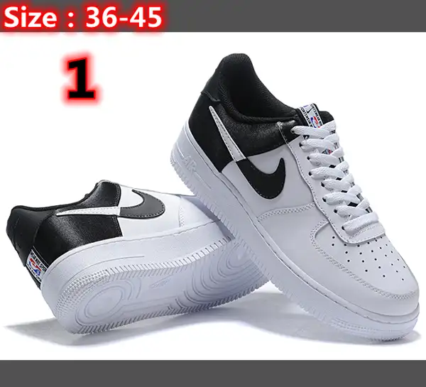 סניקרס נייקי Nike עם הדפס משבצות בגוף הנעל