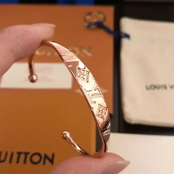 צמיד לואי ויטון Louis Vuitton