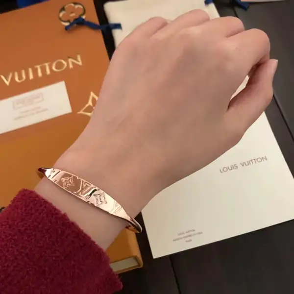 צמיד לואי ויטון Louis Vuitton