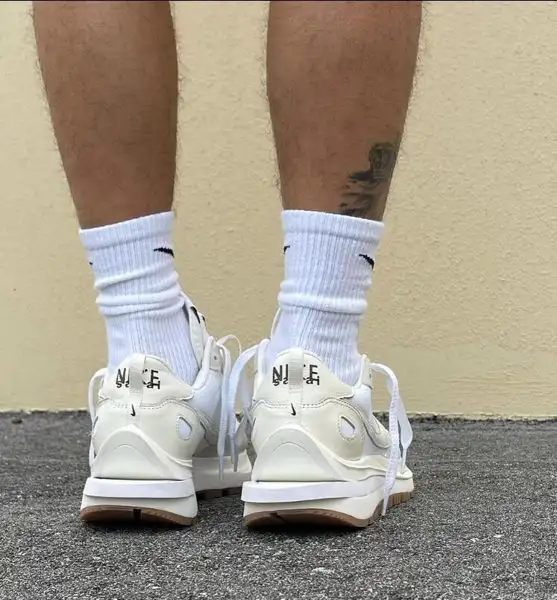 נעלי ספורט גברים נייק NIKE