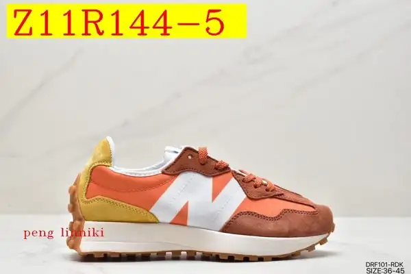 נעלי ריצה נשים ניו באלאנס New Balance 327