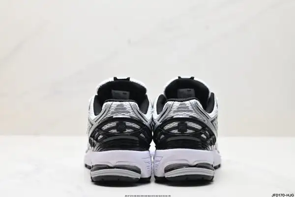 נעלי ספורט רשת ניו באלאנס New Balance 1906R בגזרה נמוכה
